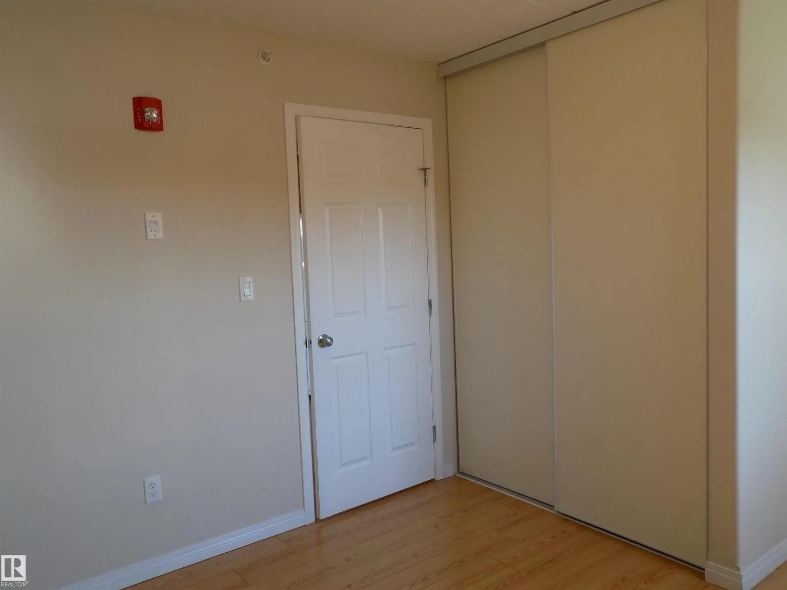 #304 4707 51 AVENUE