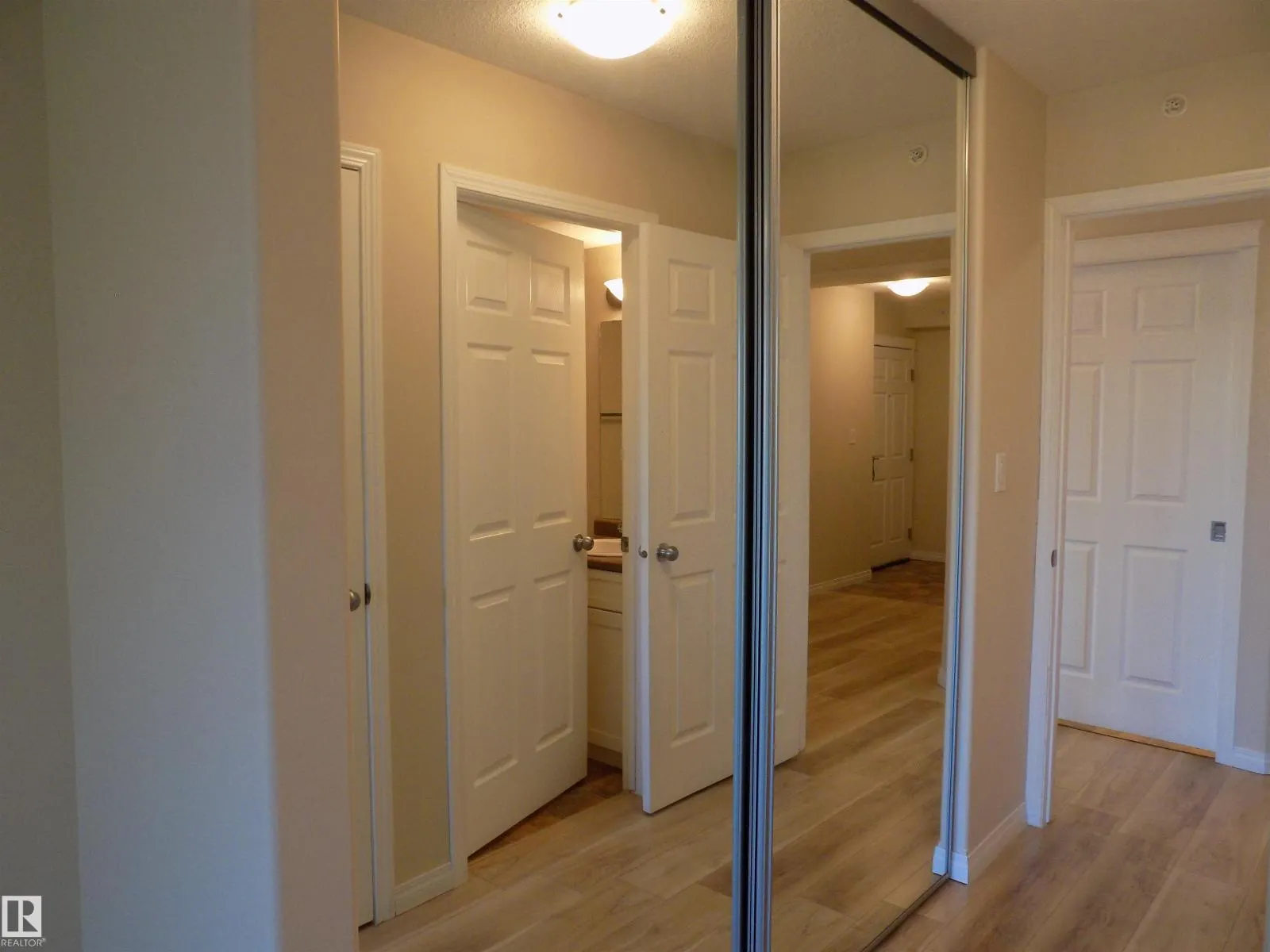 #304 4707 51 AVENUE