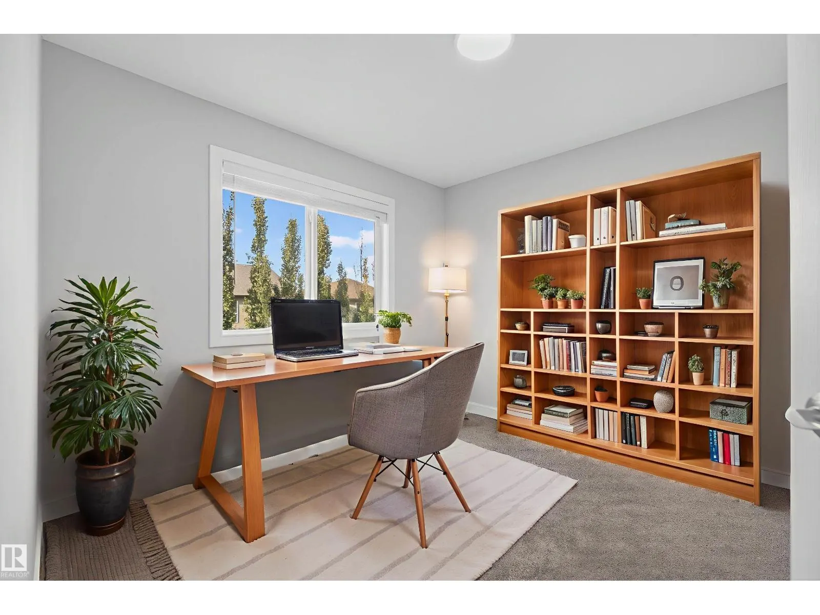 84 MEADOWLAND CR