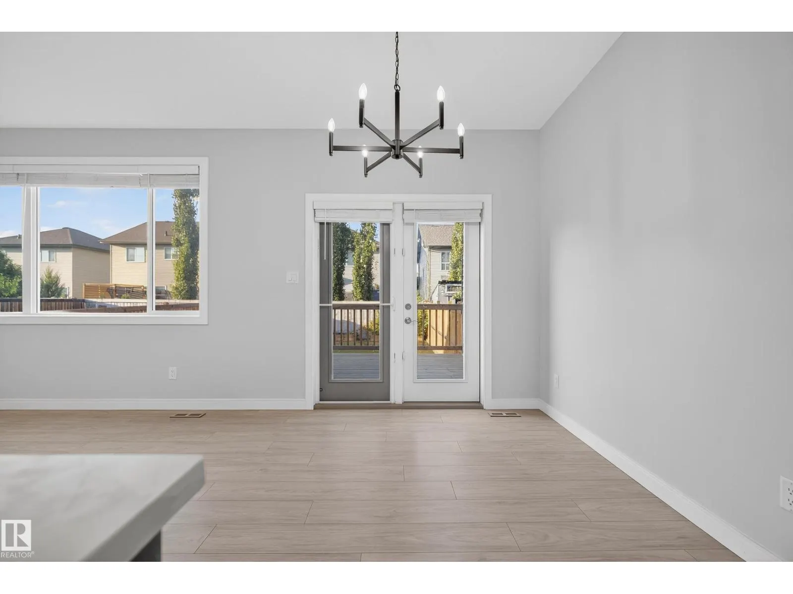 84 MEADOWLAND CR