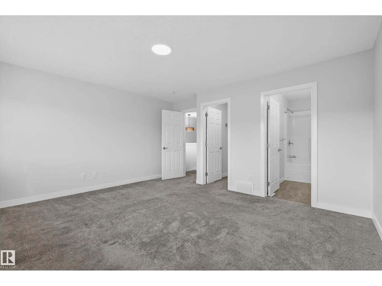 84 MEADOWLAND CR
