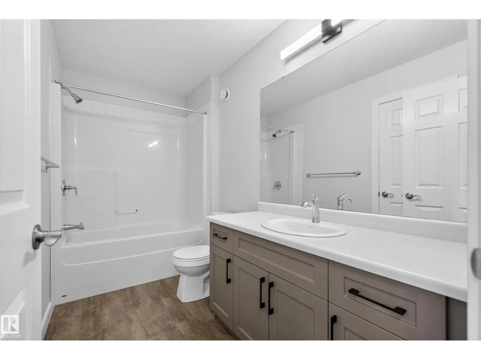 84 MEADOWLAND CR