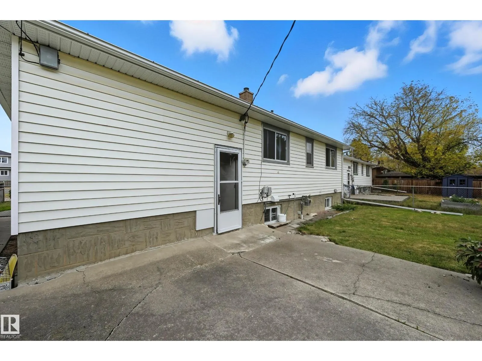 10907 149 ST NW