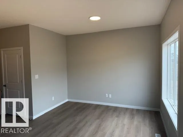18113 74 ST NW