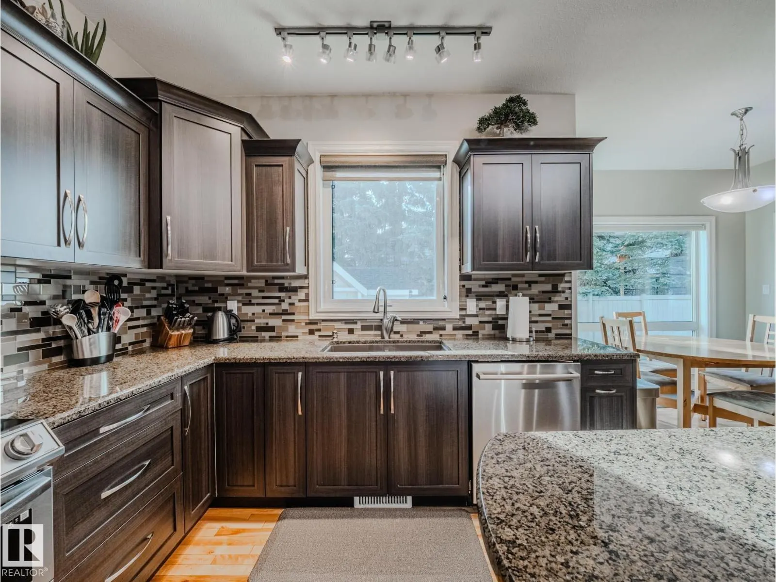 13 HERITAGE LAKE WY
