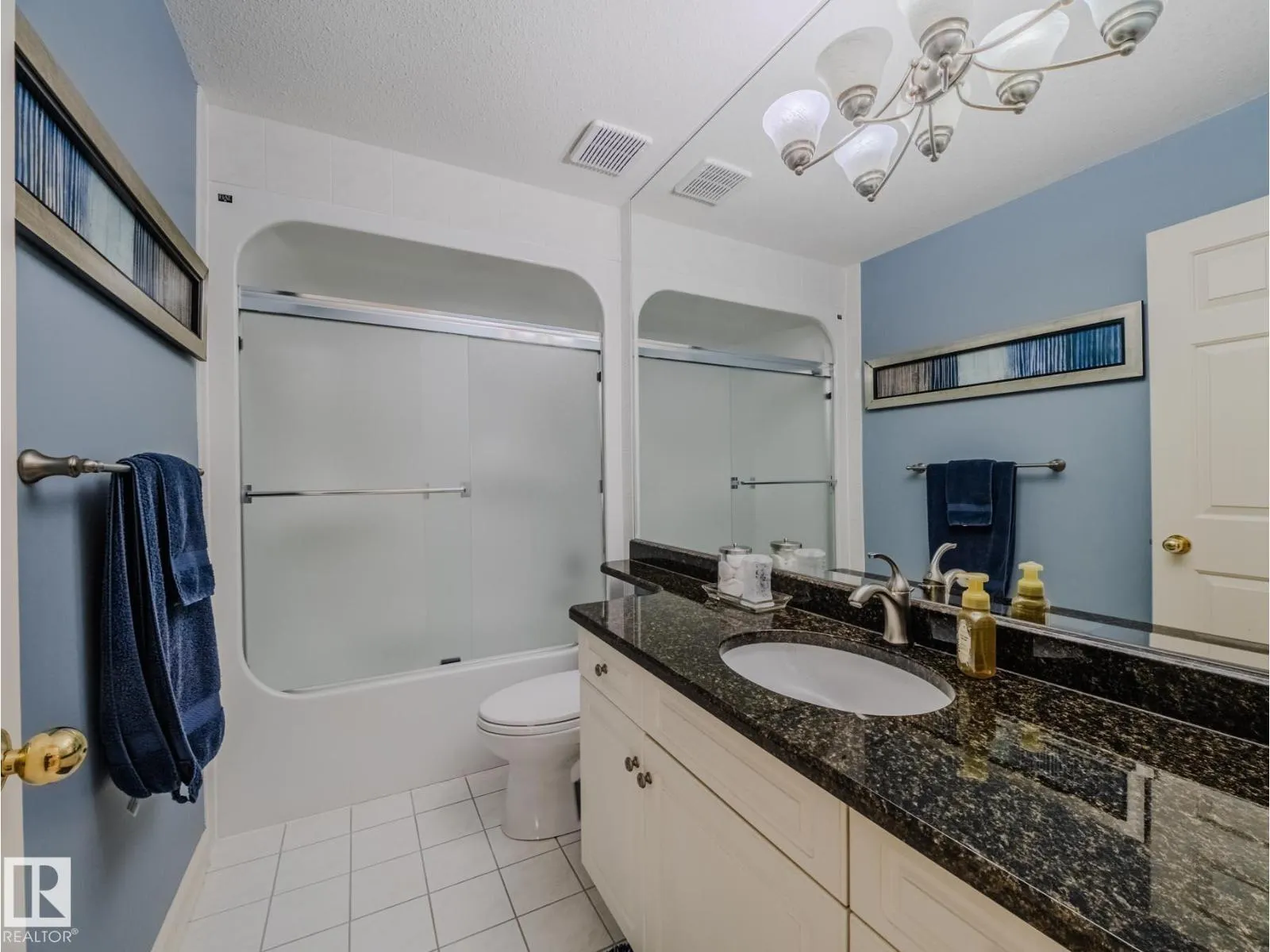 13 HERITAGE LAKE WY