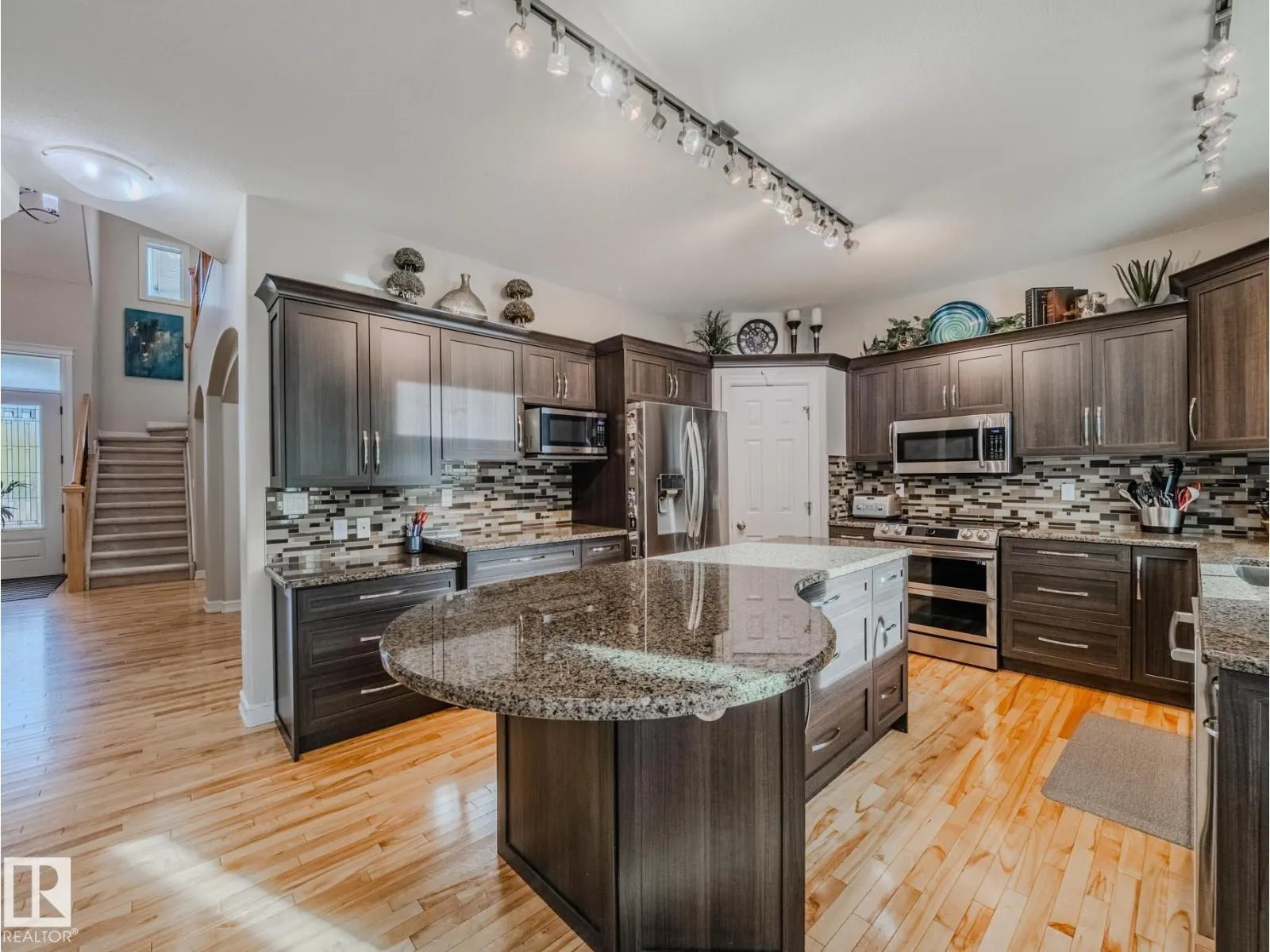 13 HERITAGE LAKE WY