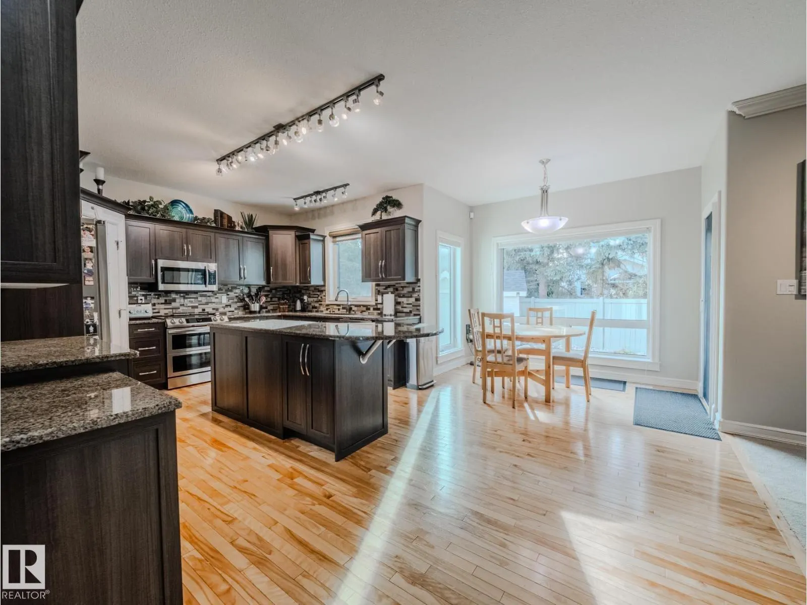 13 HERITAGE LAKE WY