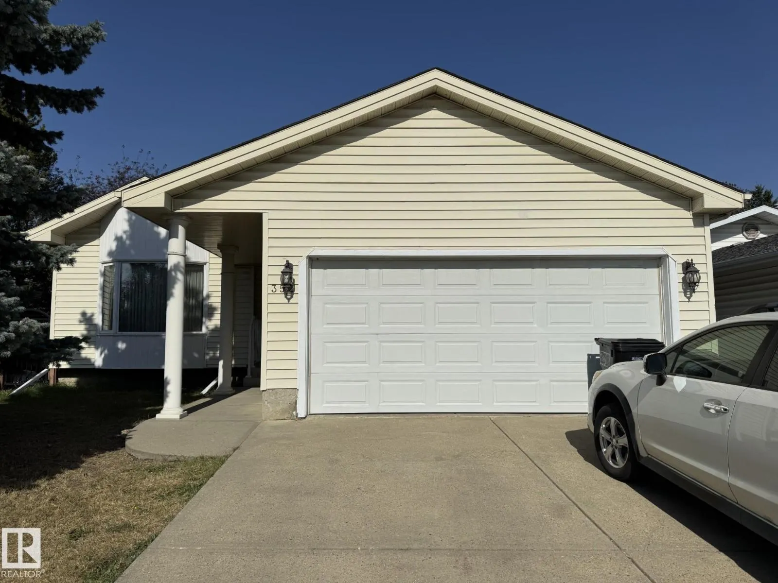 352 WARWICK RD NW