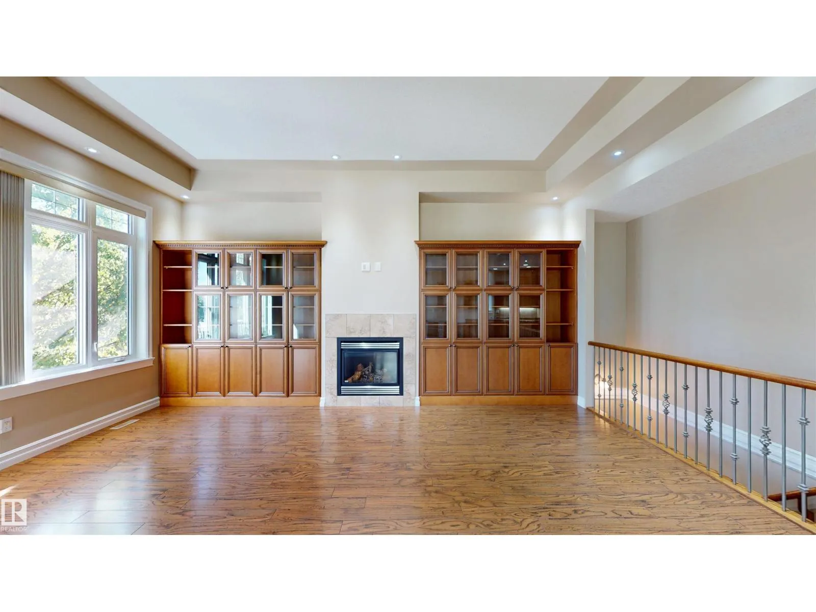 8711 208 ST NW