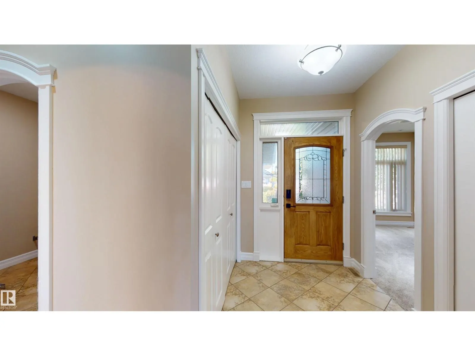 8711 208 ST NW
