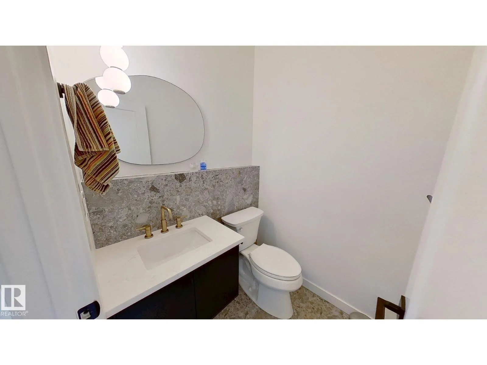 11308 128 ST NW