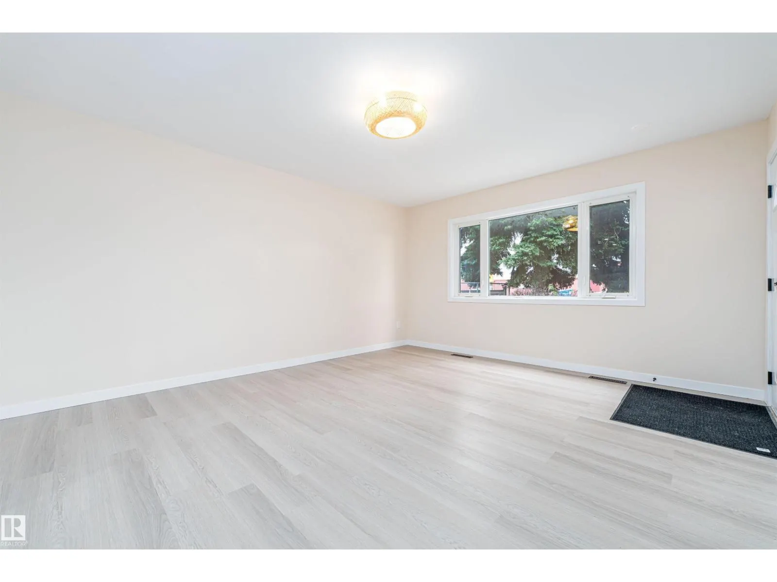 12906 128 ST NW