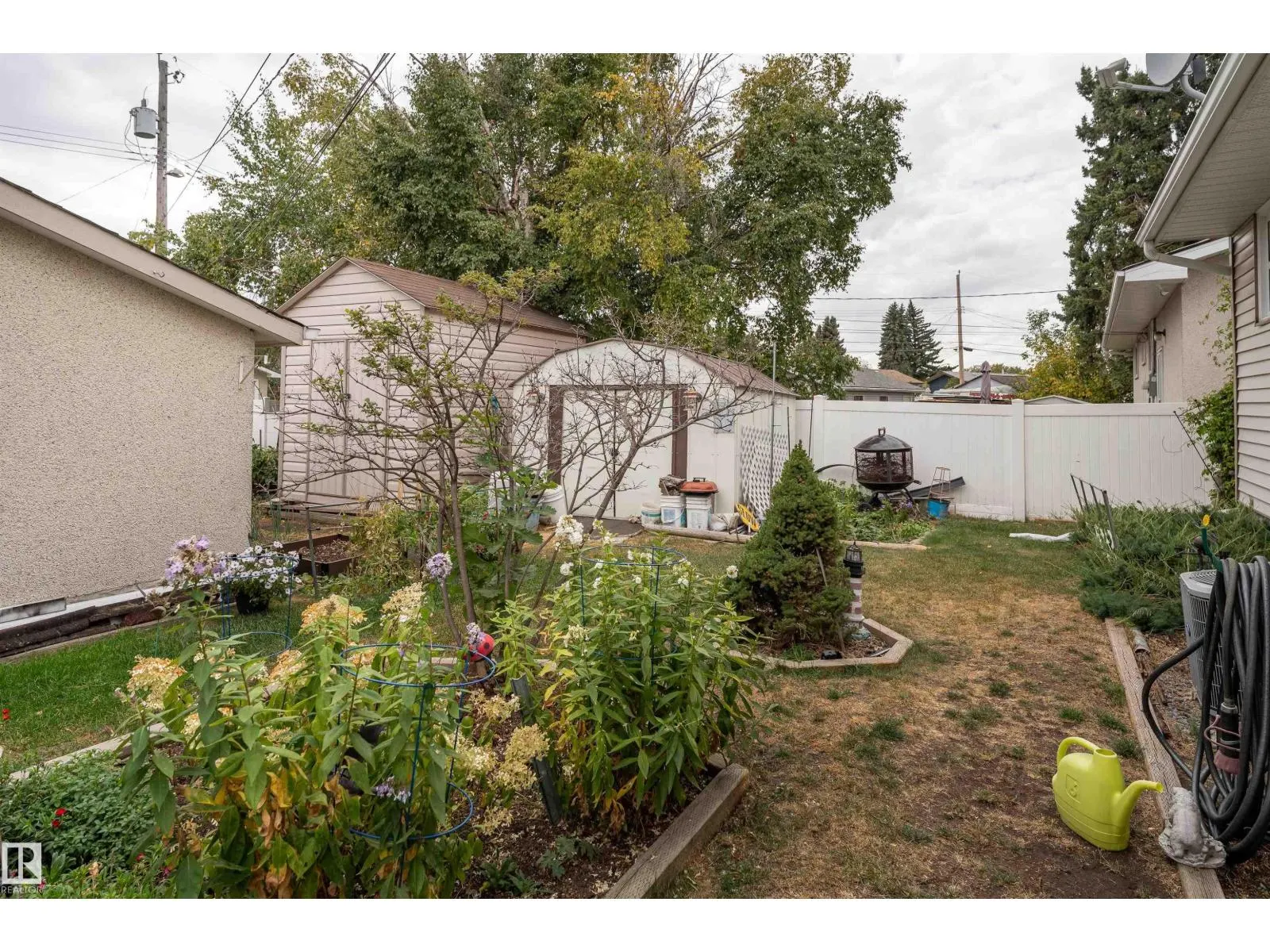 8411 135 AV NW