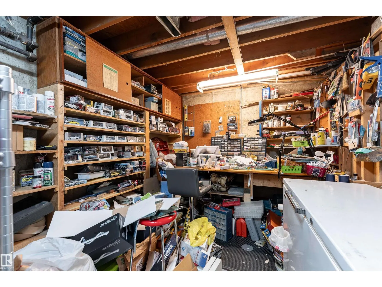 8411 135 AV NW