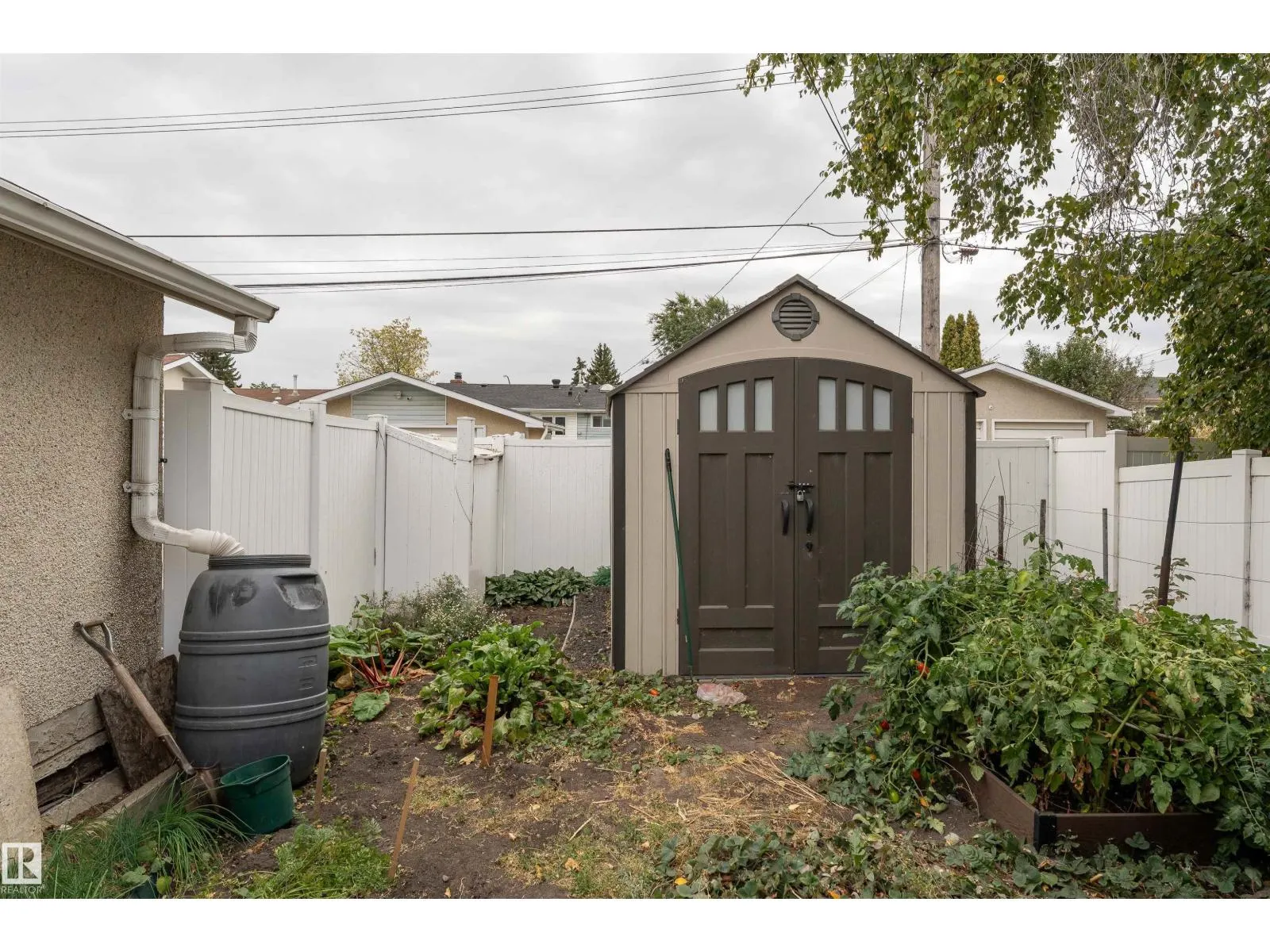 8411 135 AV NW