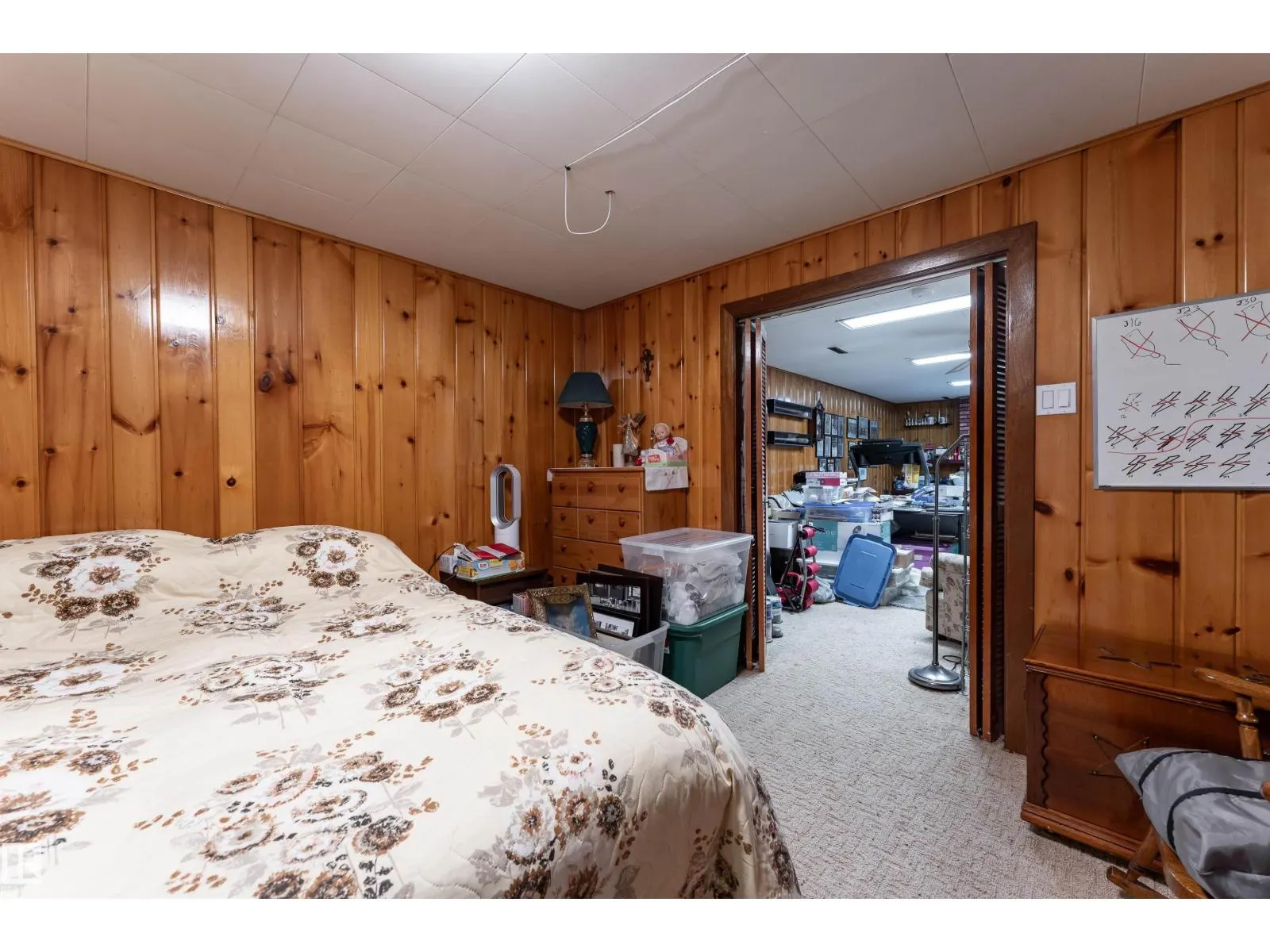 8411 135 AV NW