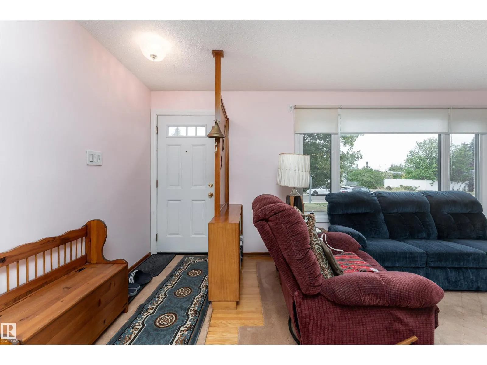 8411 135 AV NW