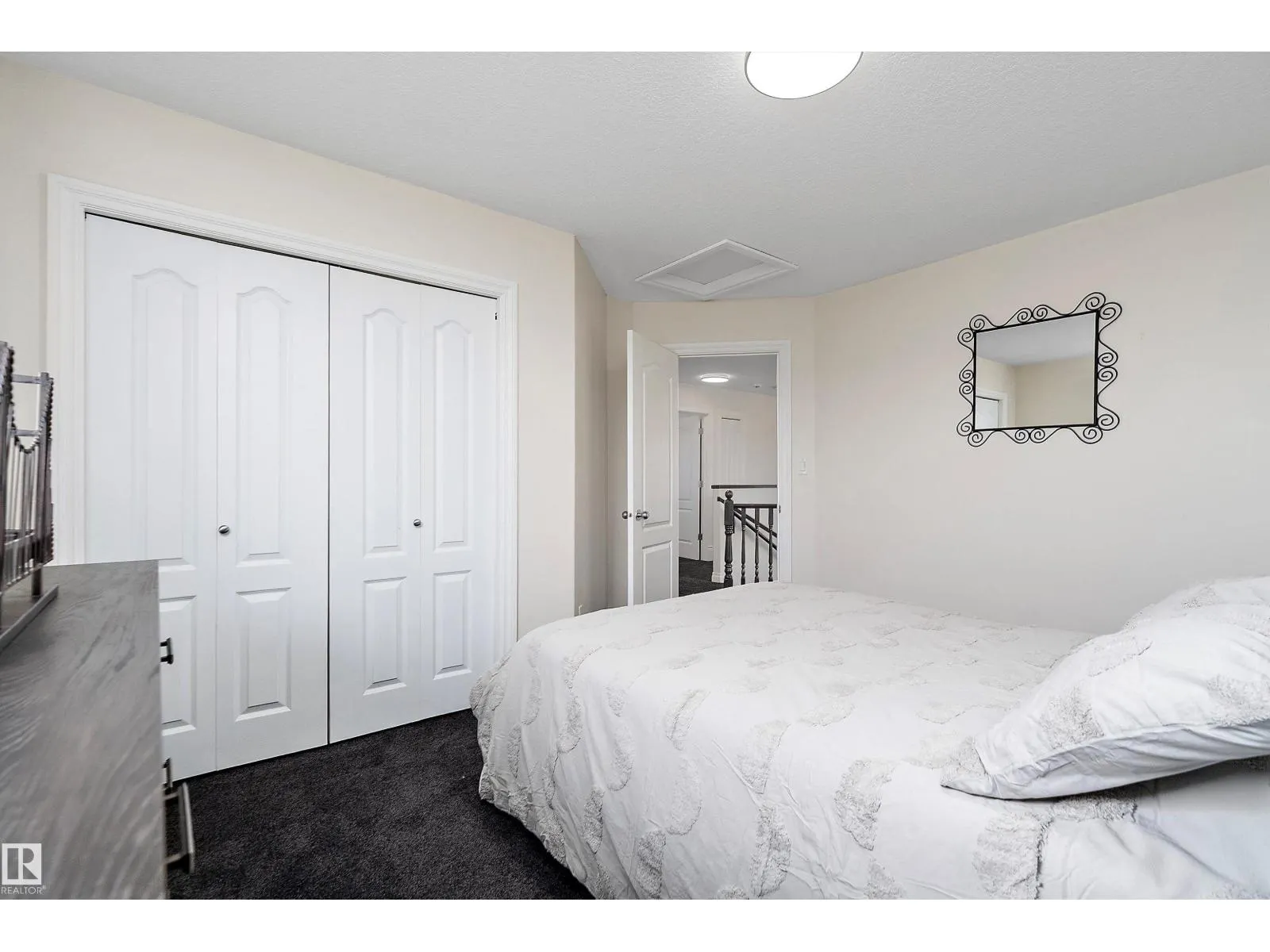 7326 166A AV NW