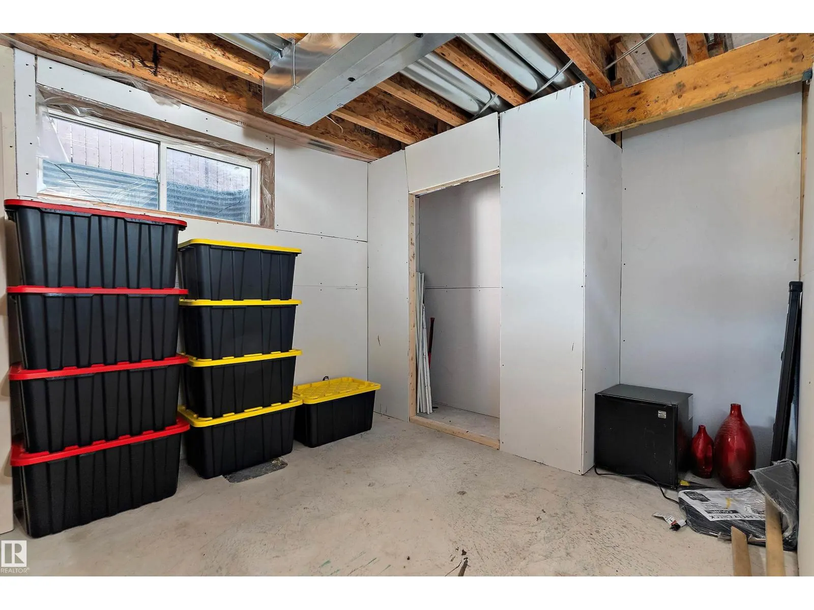7326 166A AV NW