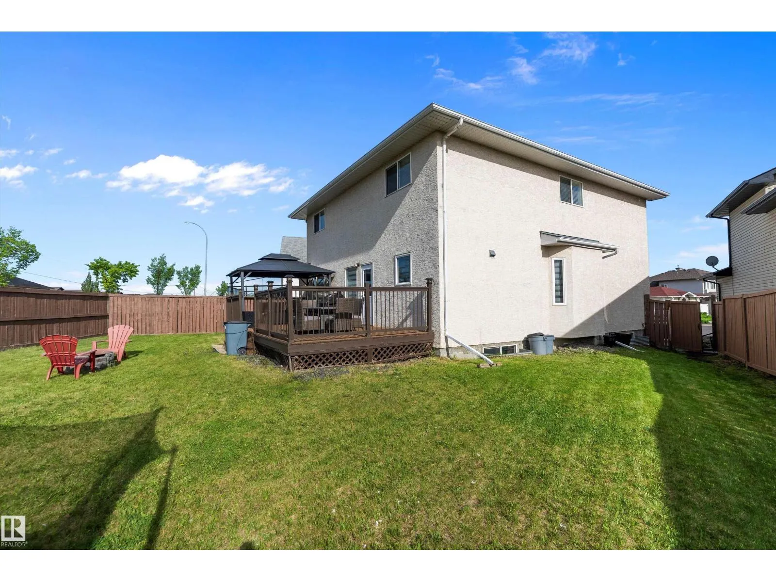7326 166A AV NW