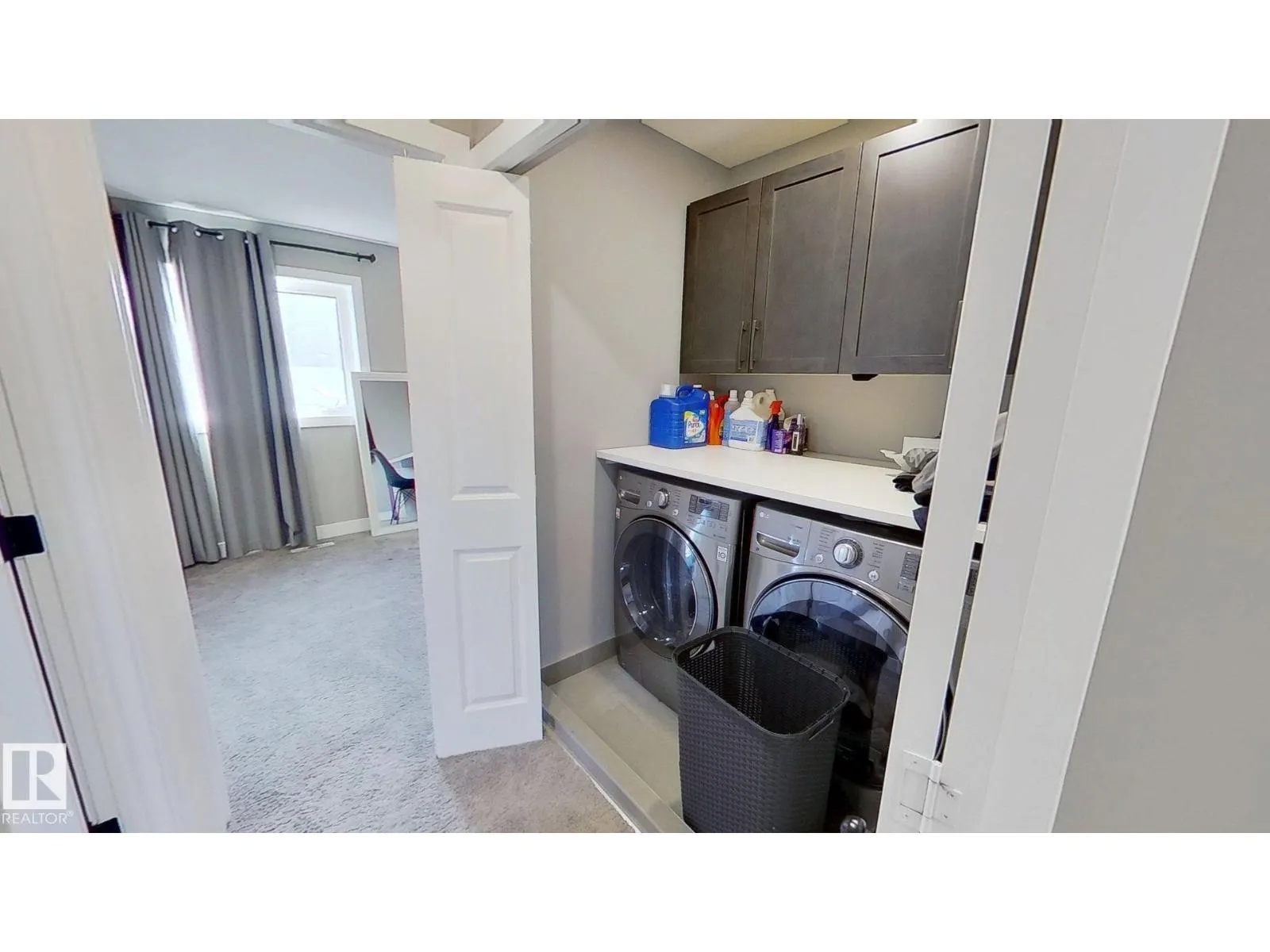 8809 148 ST NW
