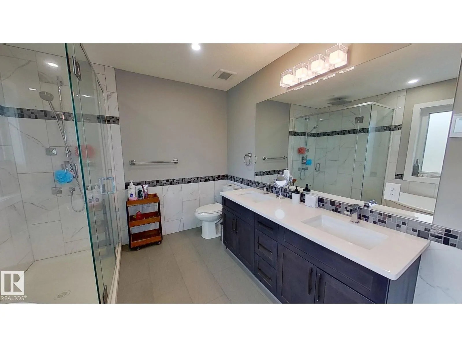 8809 148 ST NW
