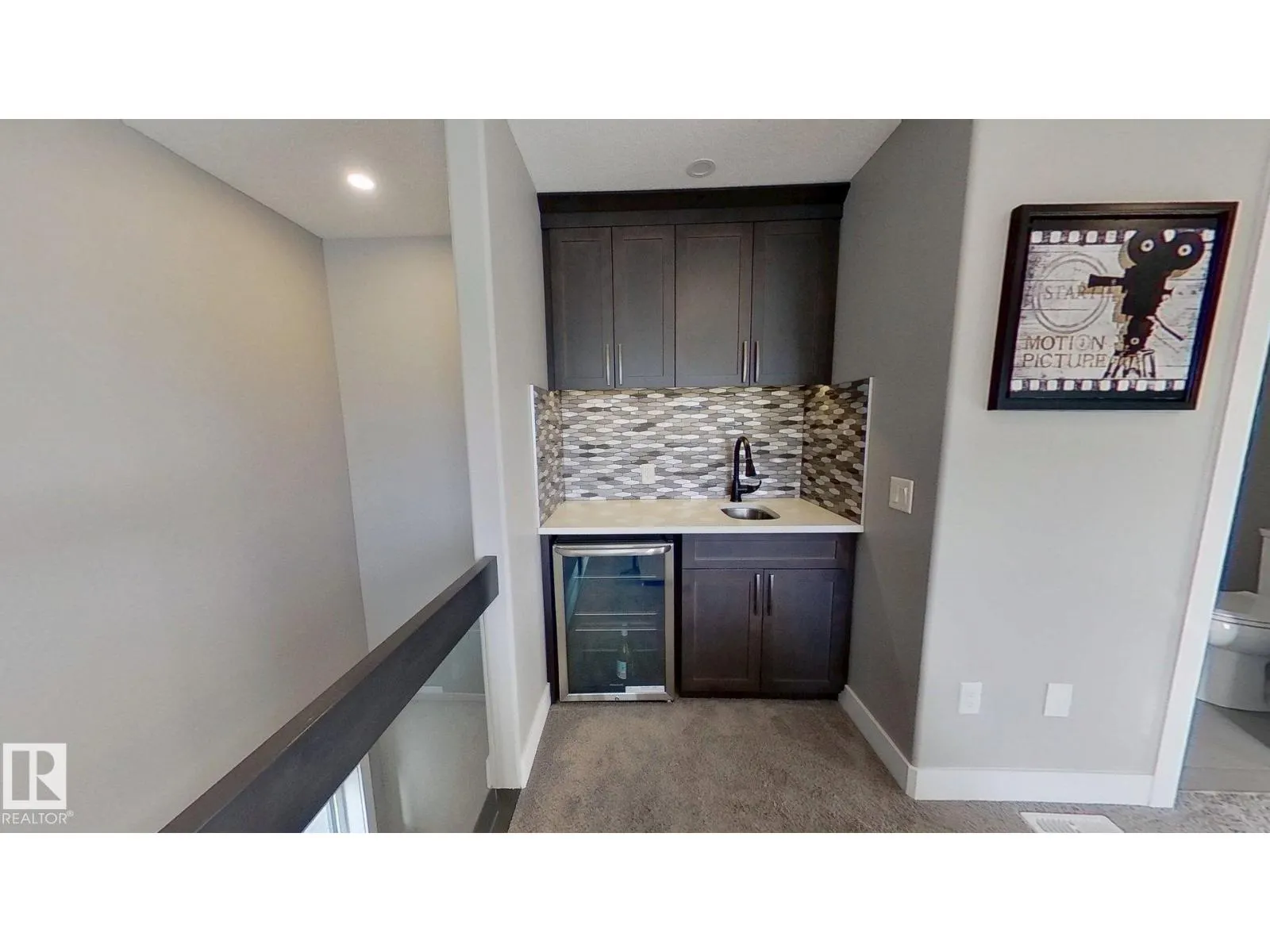 8809 148 ST NW