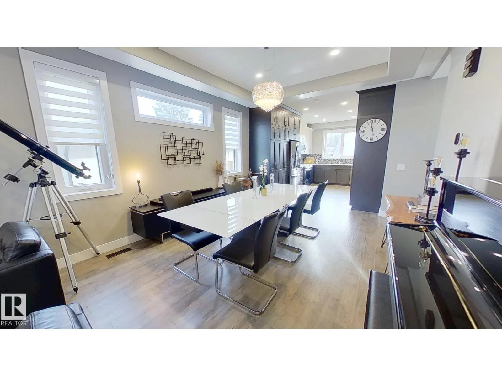 8809 148 ST NW
