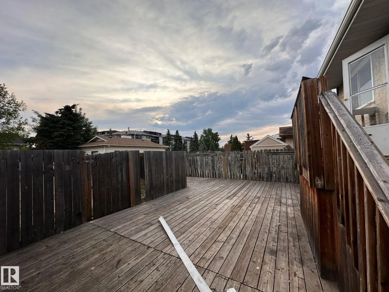 14610 30 ST NW