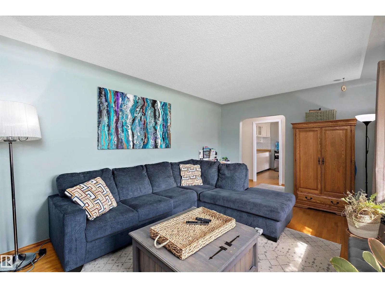 8006 75 ST NW