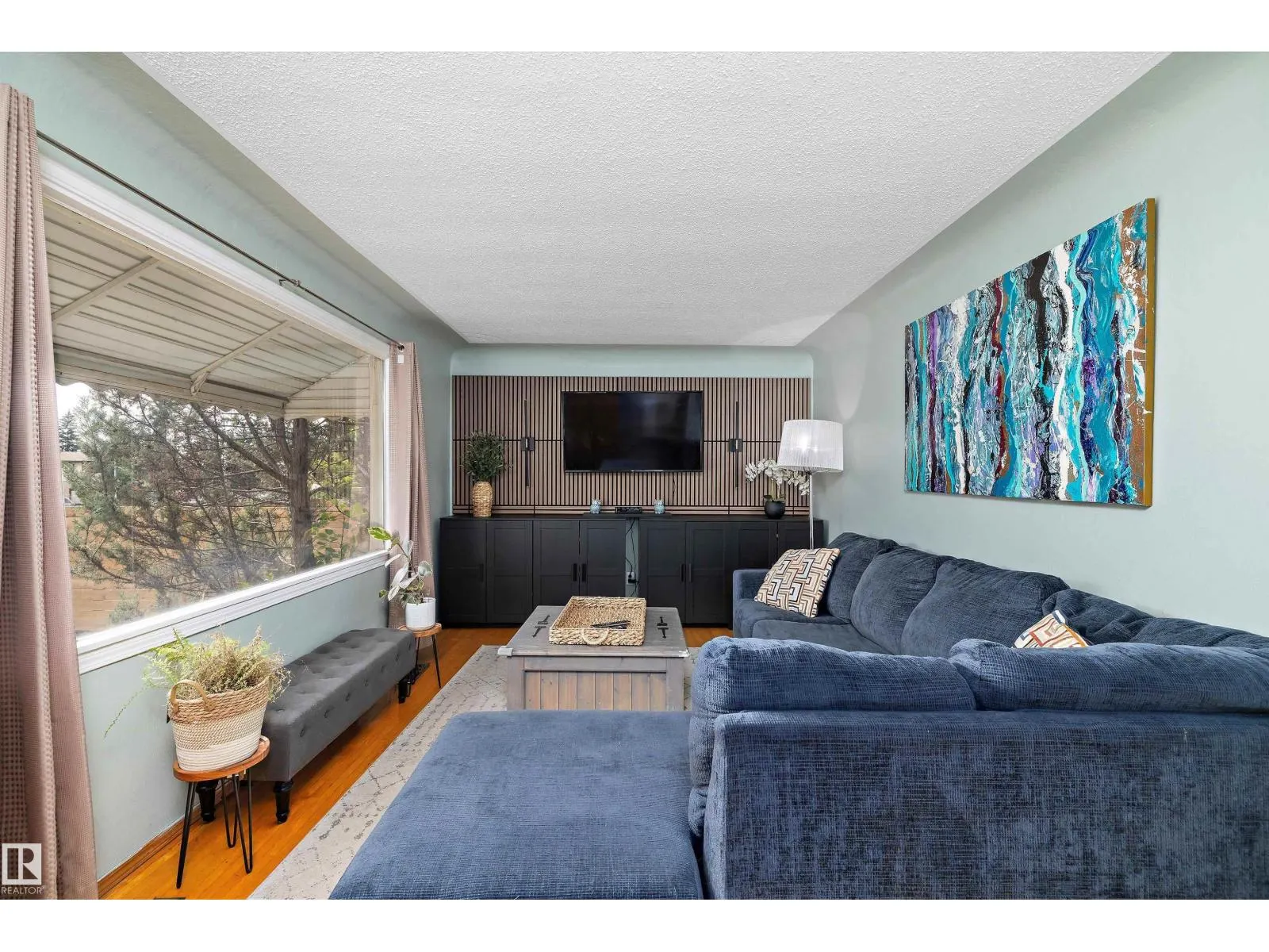 8006 75 ST NW