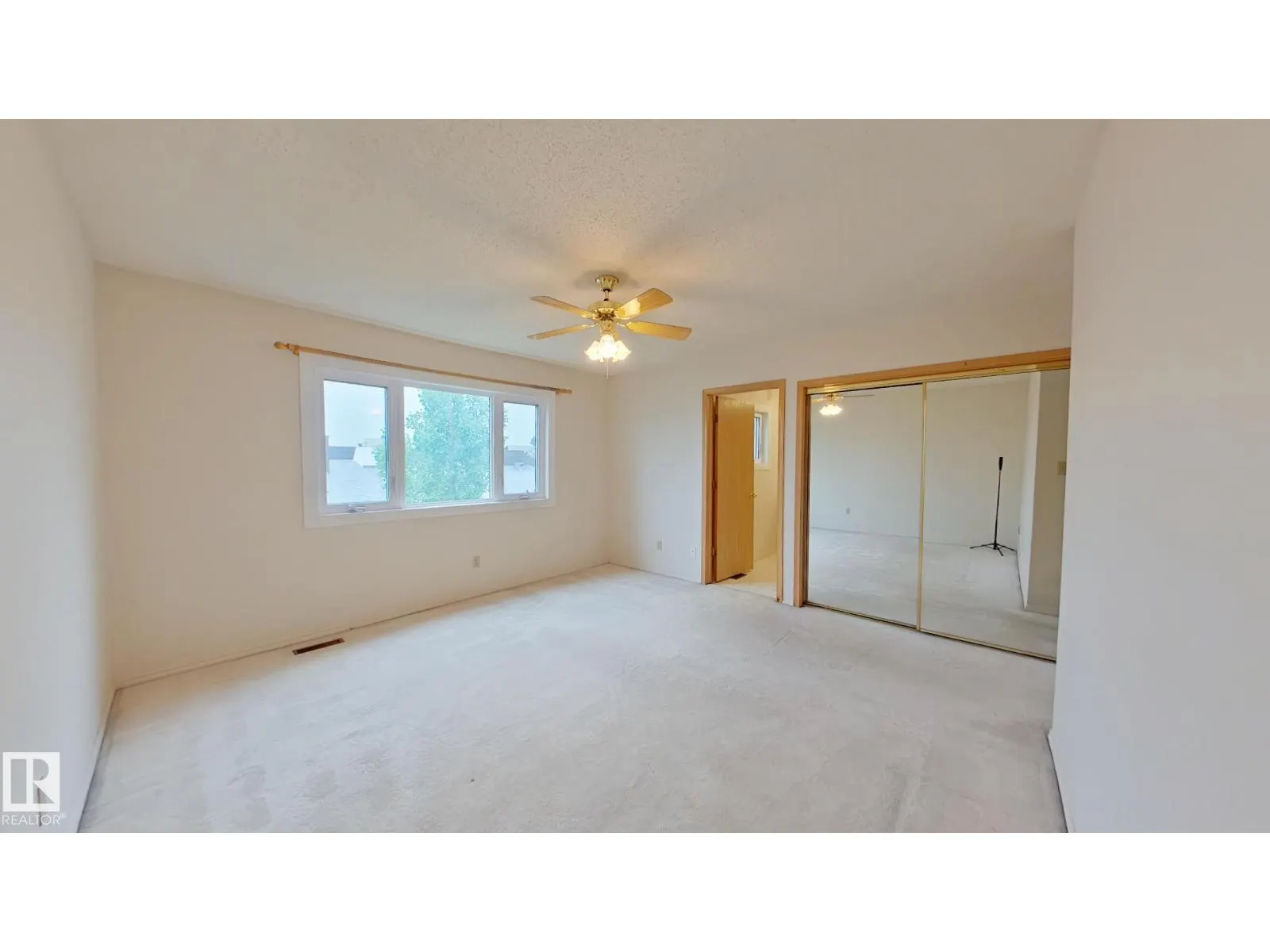 #31 3520 60 ST NW