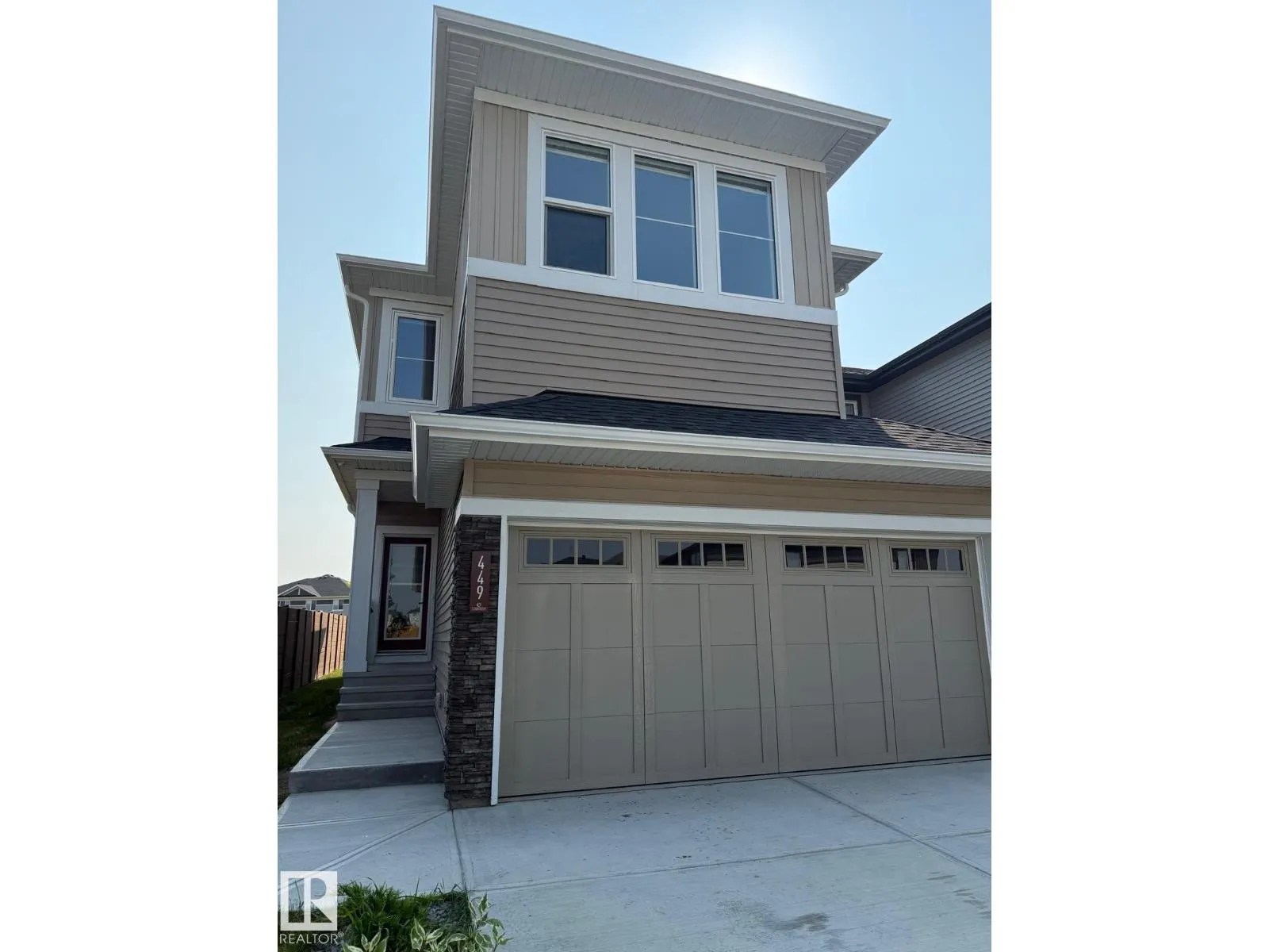 449 CONROY CR N SW