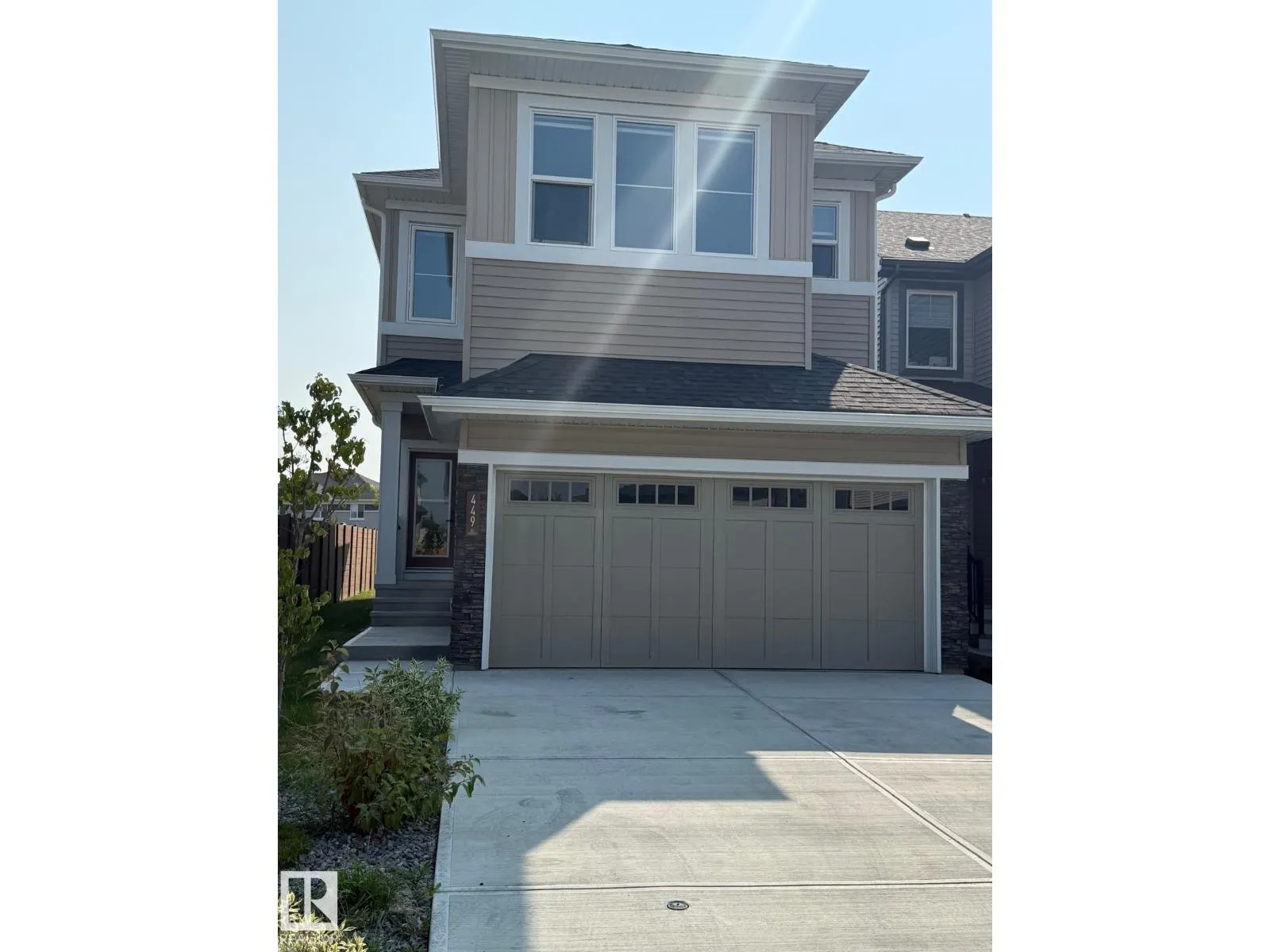 449 CONROY CR N SW