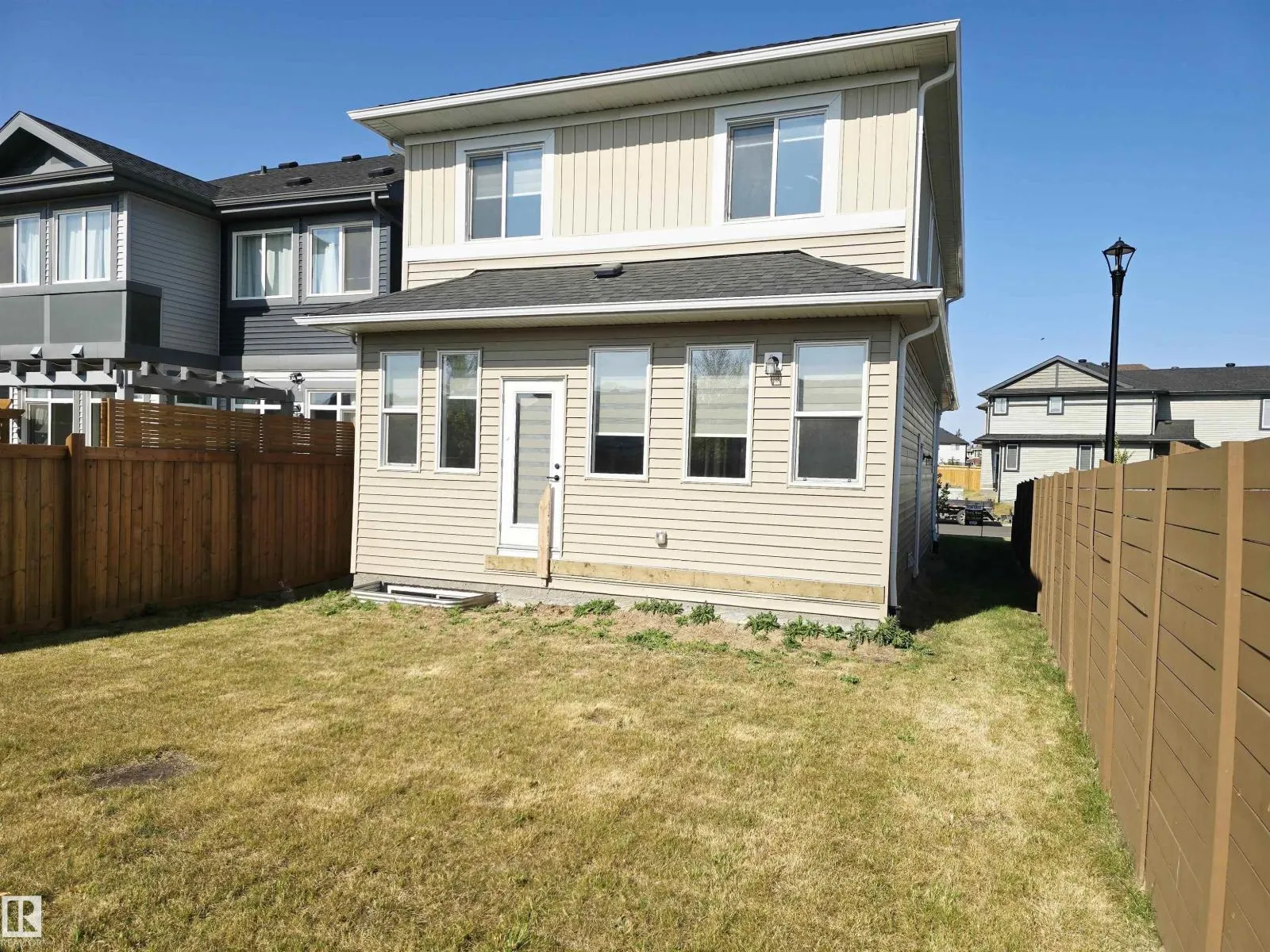 449 CONROY CR N SW