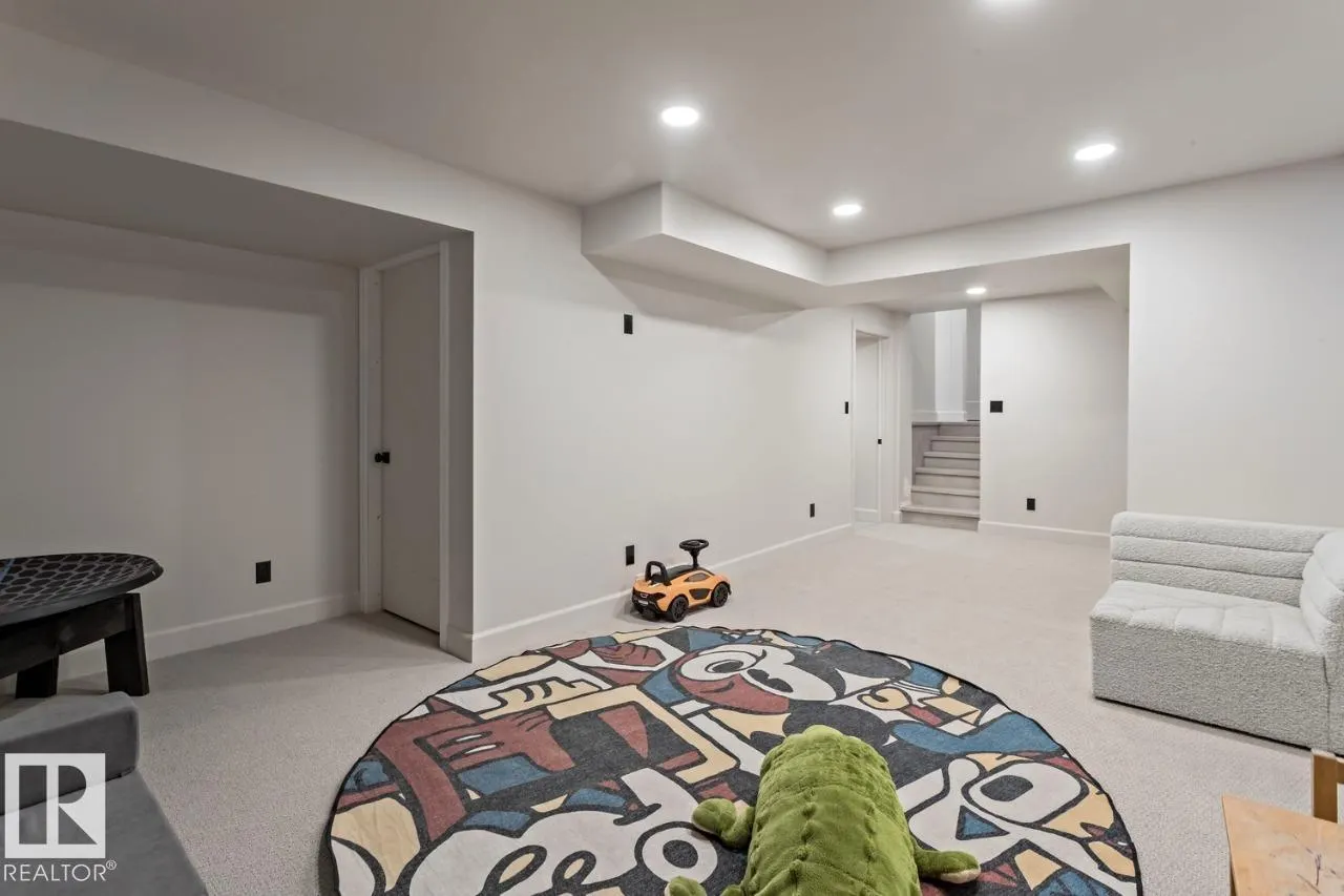 10804 65 ST NW