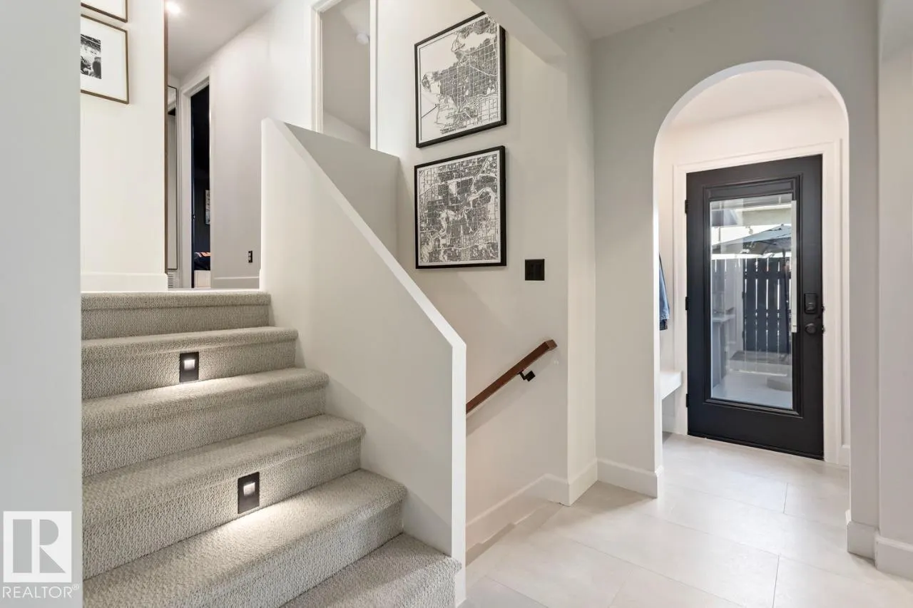 10804 65 ST NW