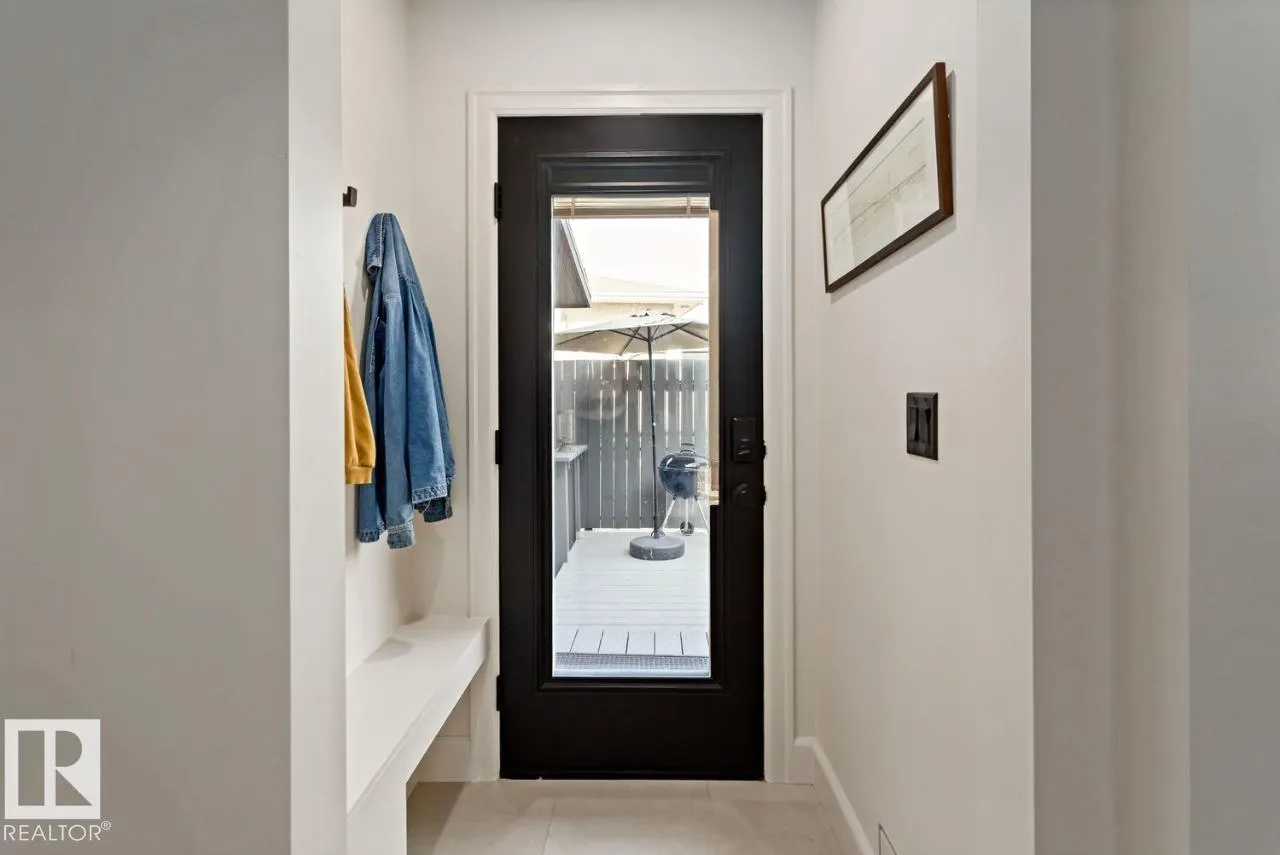 10804 65 ST NW