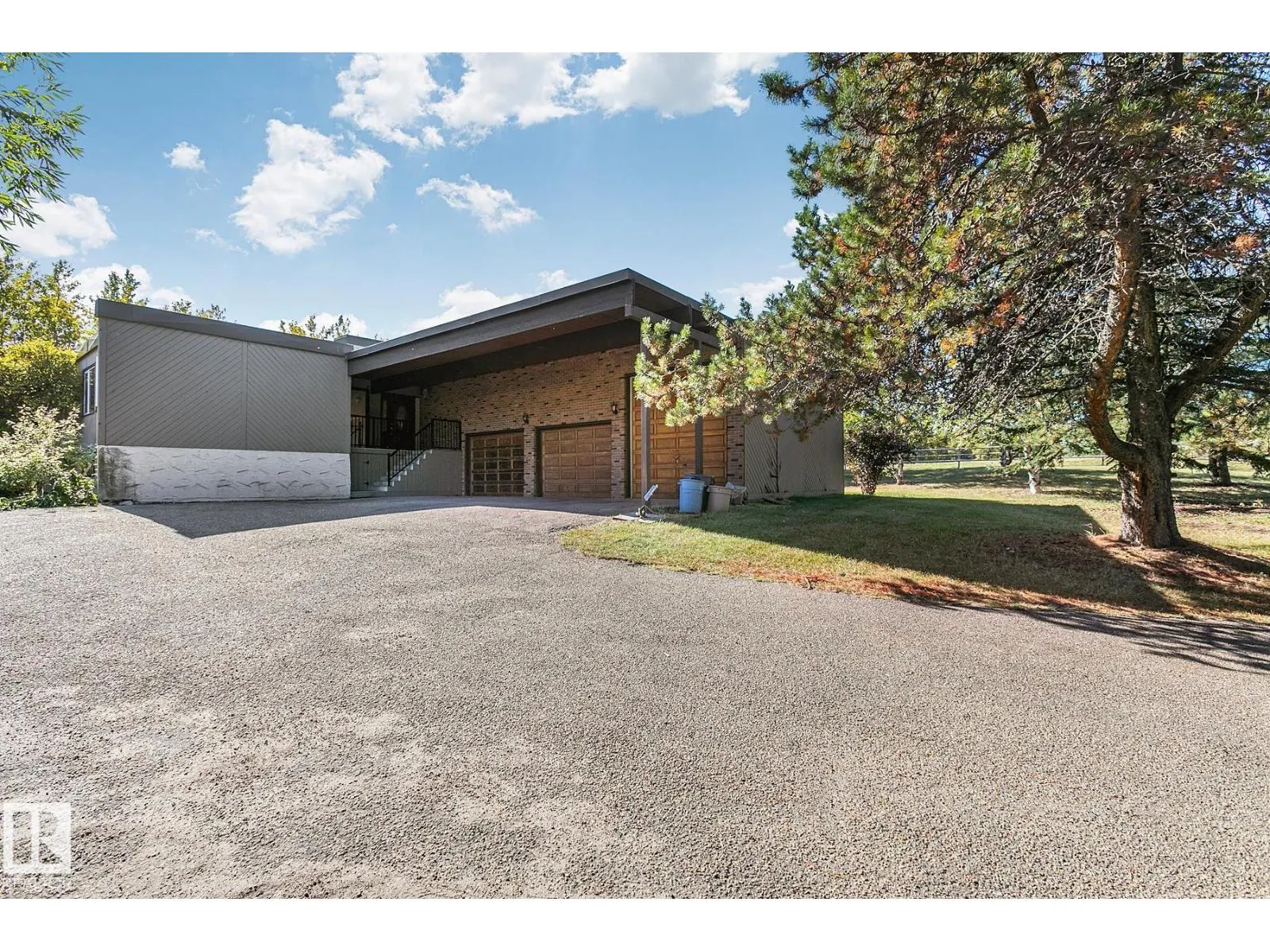 #61 23045 TWP ROAD 514