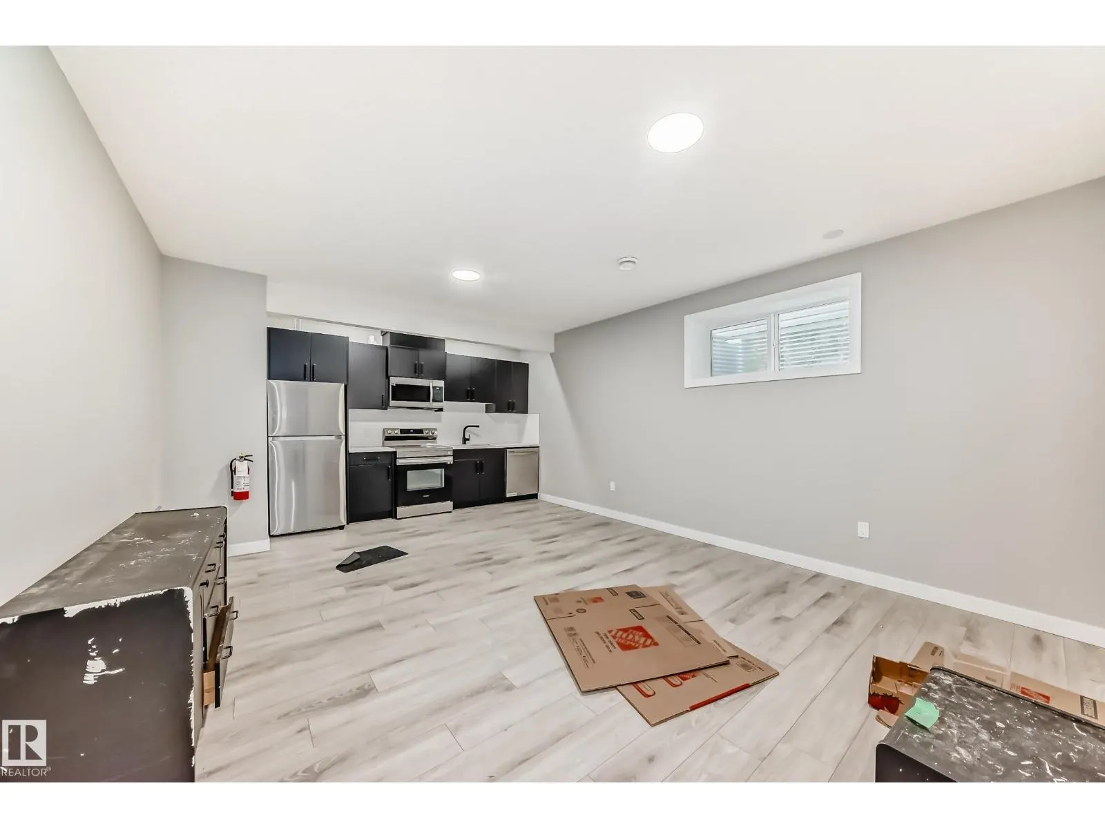 6819 171 AV NW