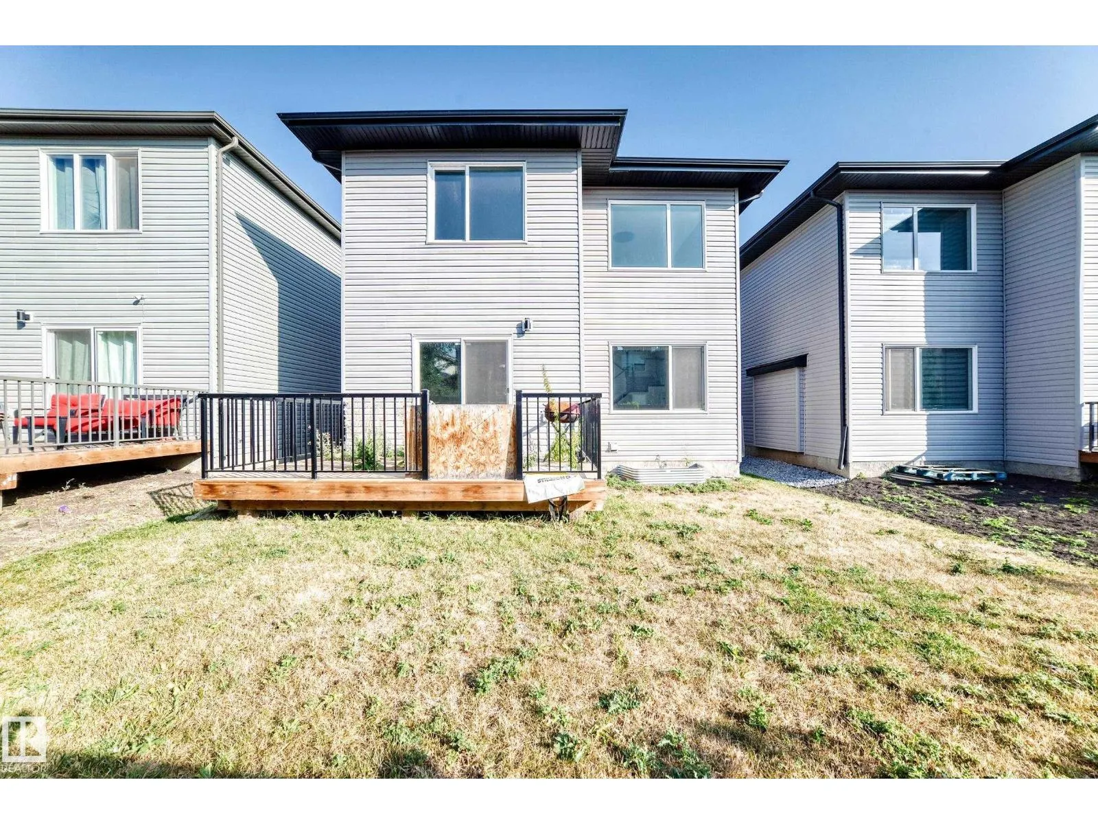6819 171 AV NW