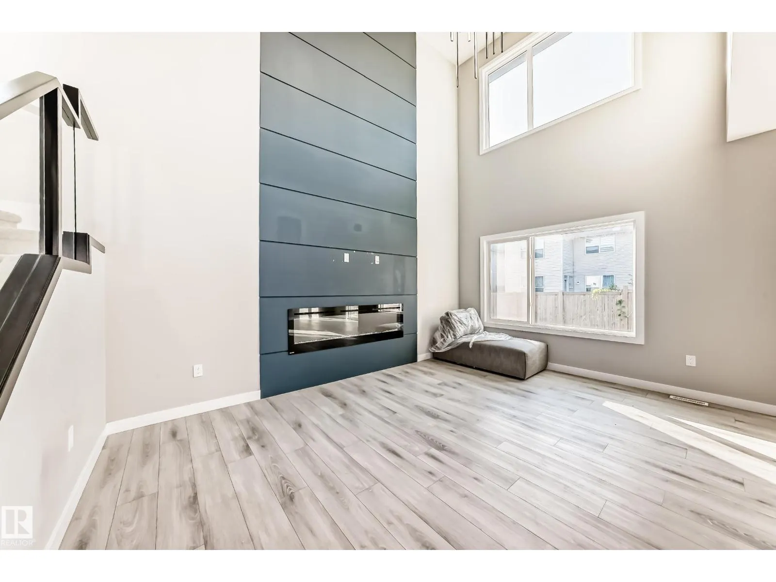 6819 171 AV NW