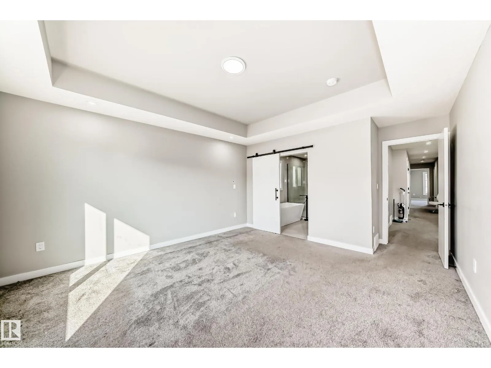 6819 171 AV NW