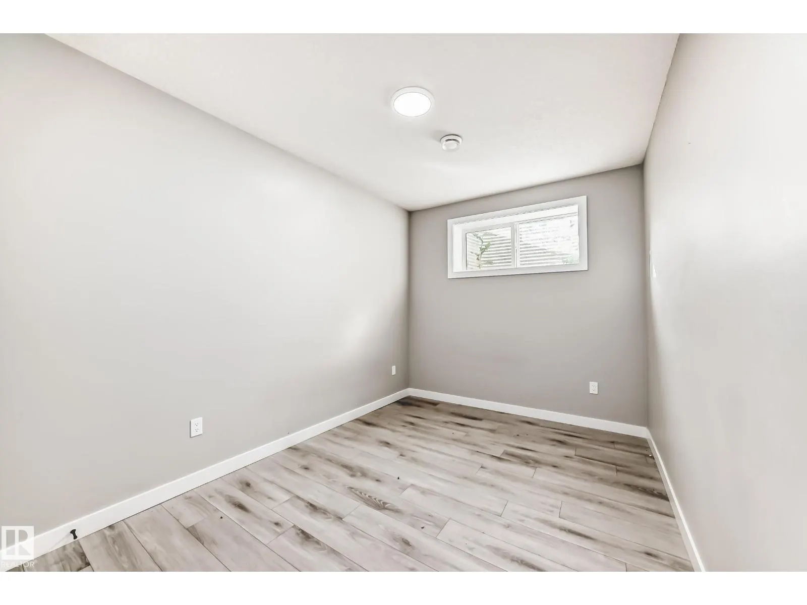 6819 171 AV NW