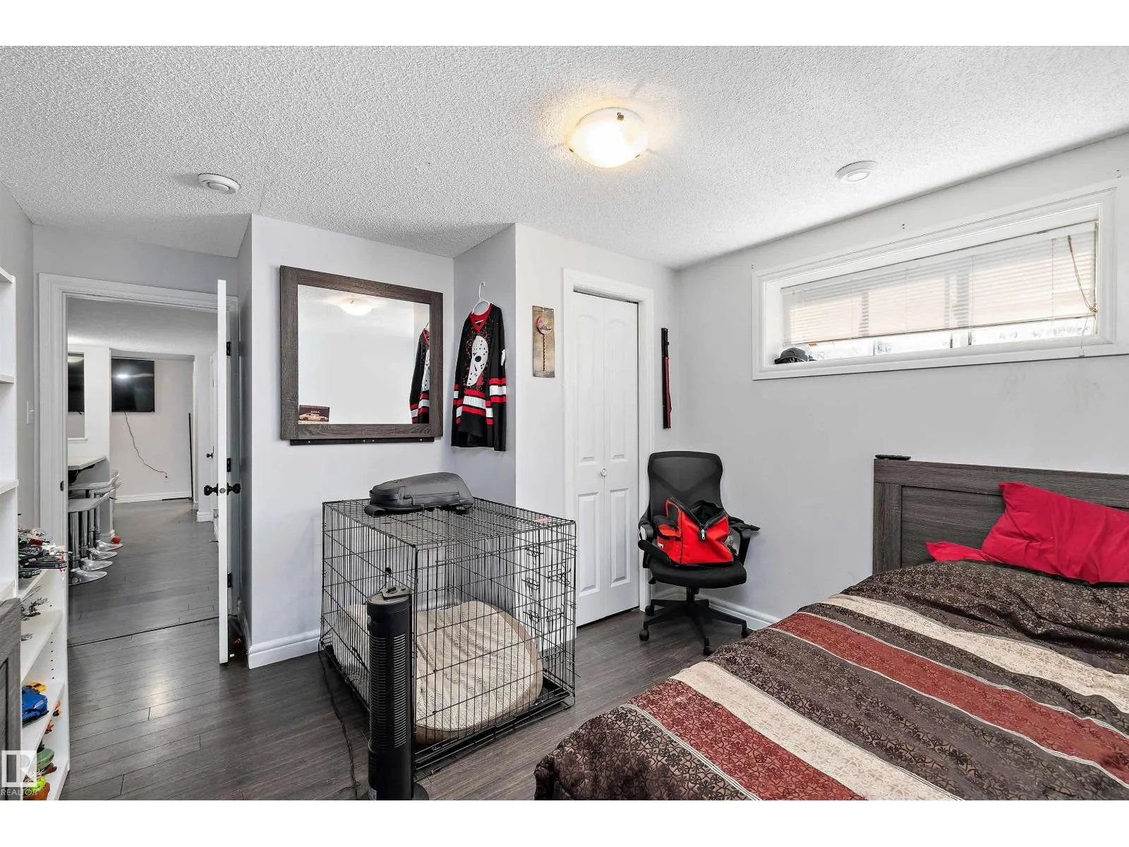 1104 161 ST SW