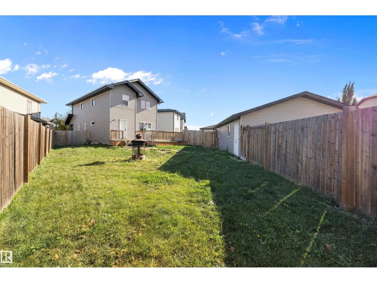 1104 161 ST SW