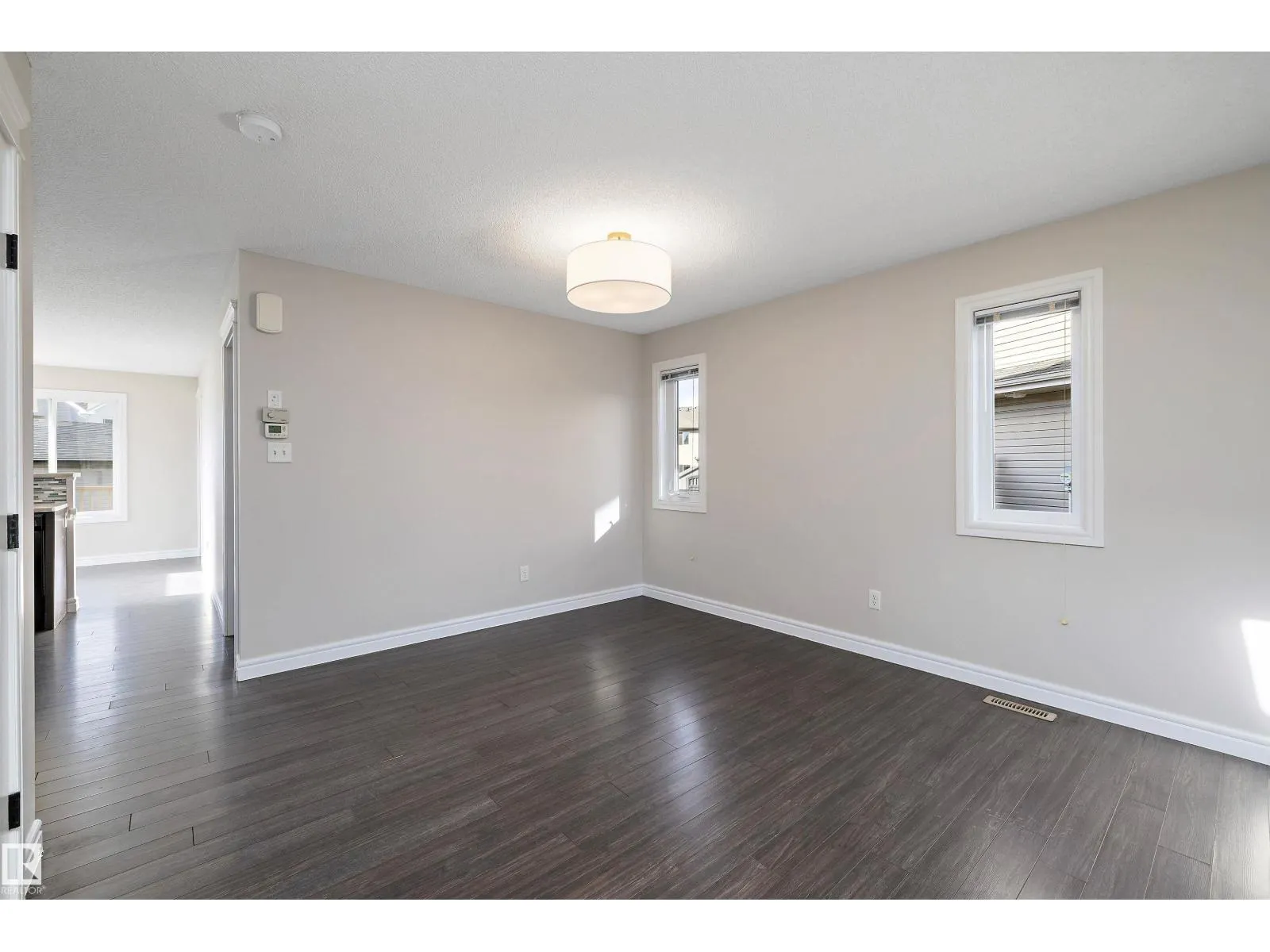 1104 161 ST SW