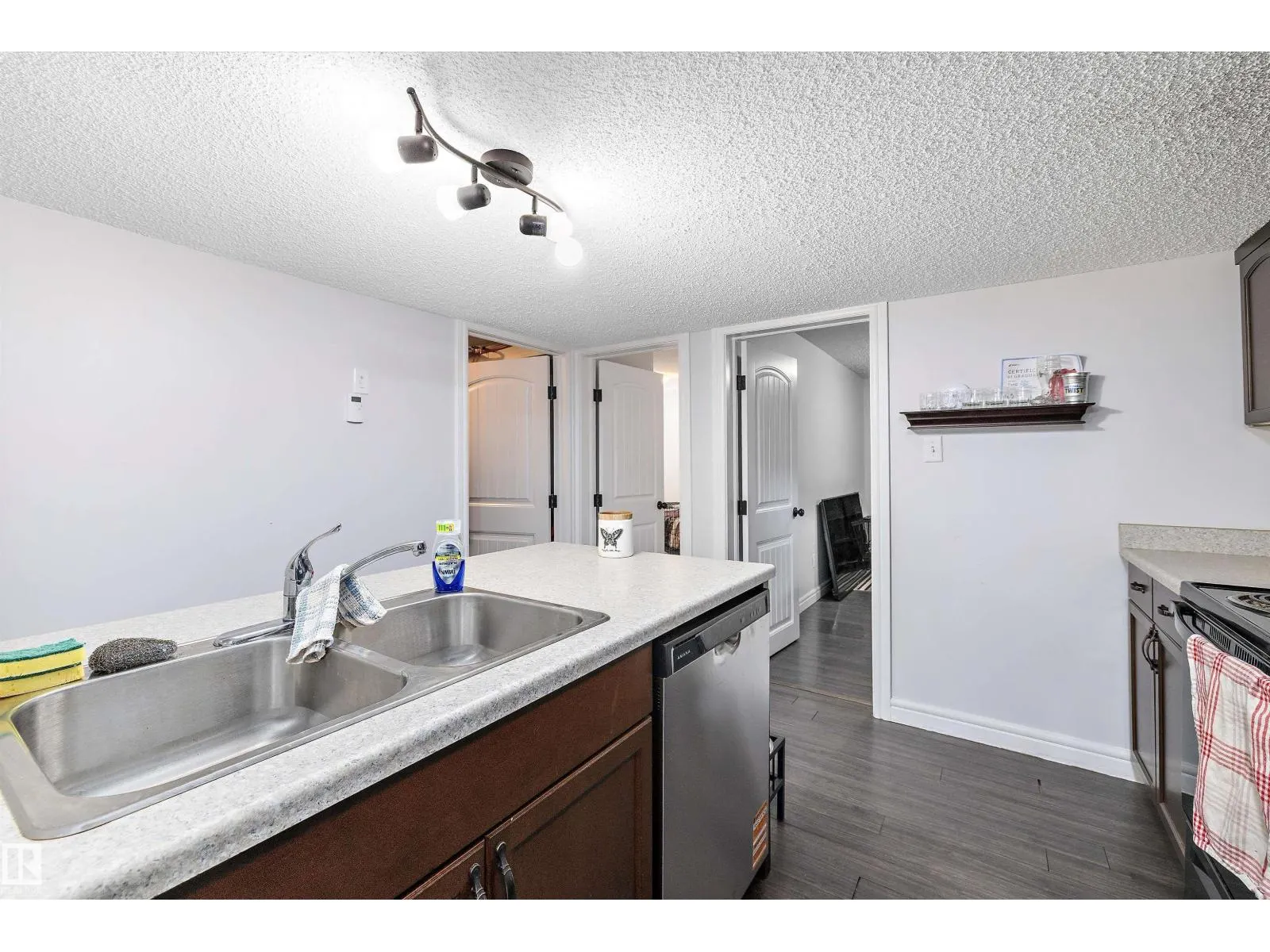 1104 161 ST SW