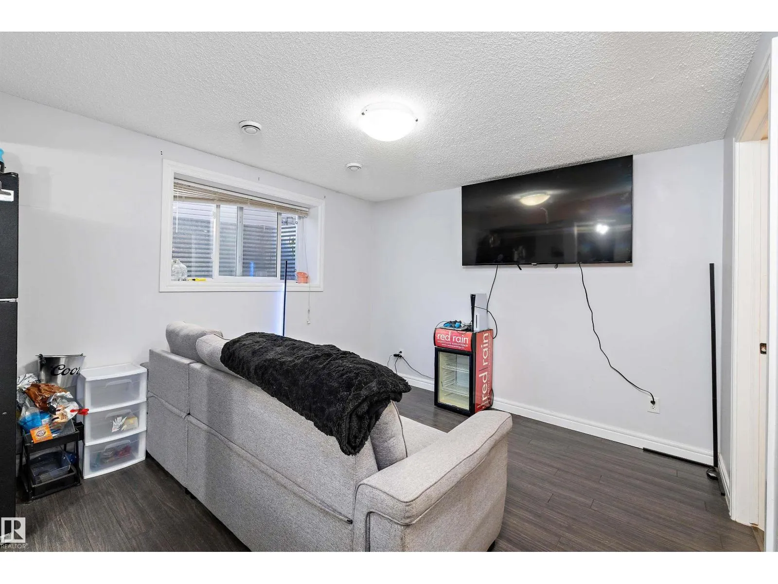 1104 161 ST SW